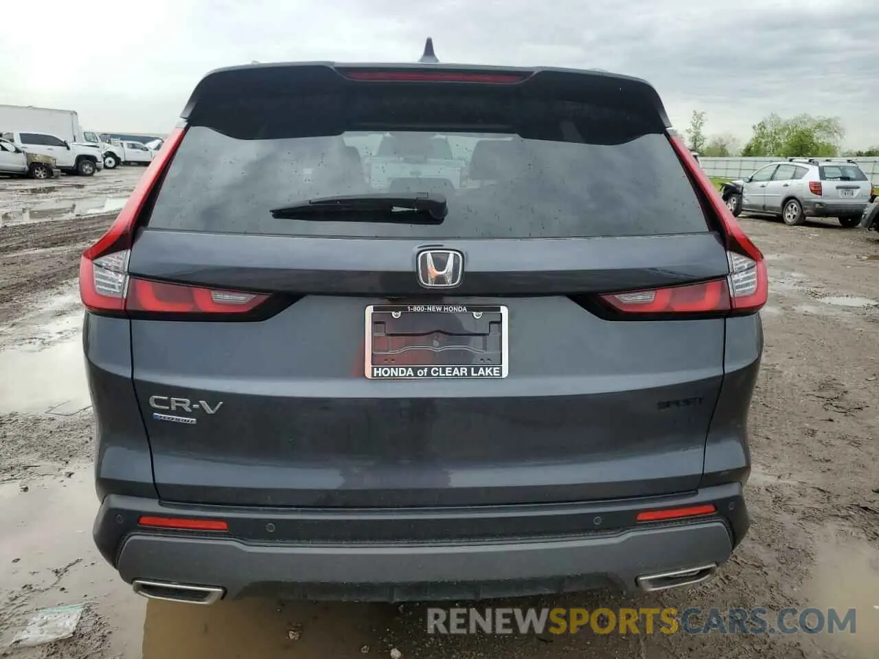 6 Photograph of a damaged car 7FARS5H87RE027515 HONDA CRV 2024
