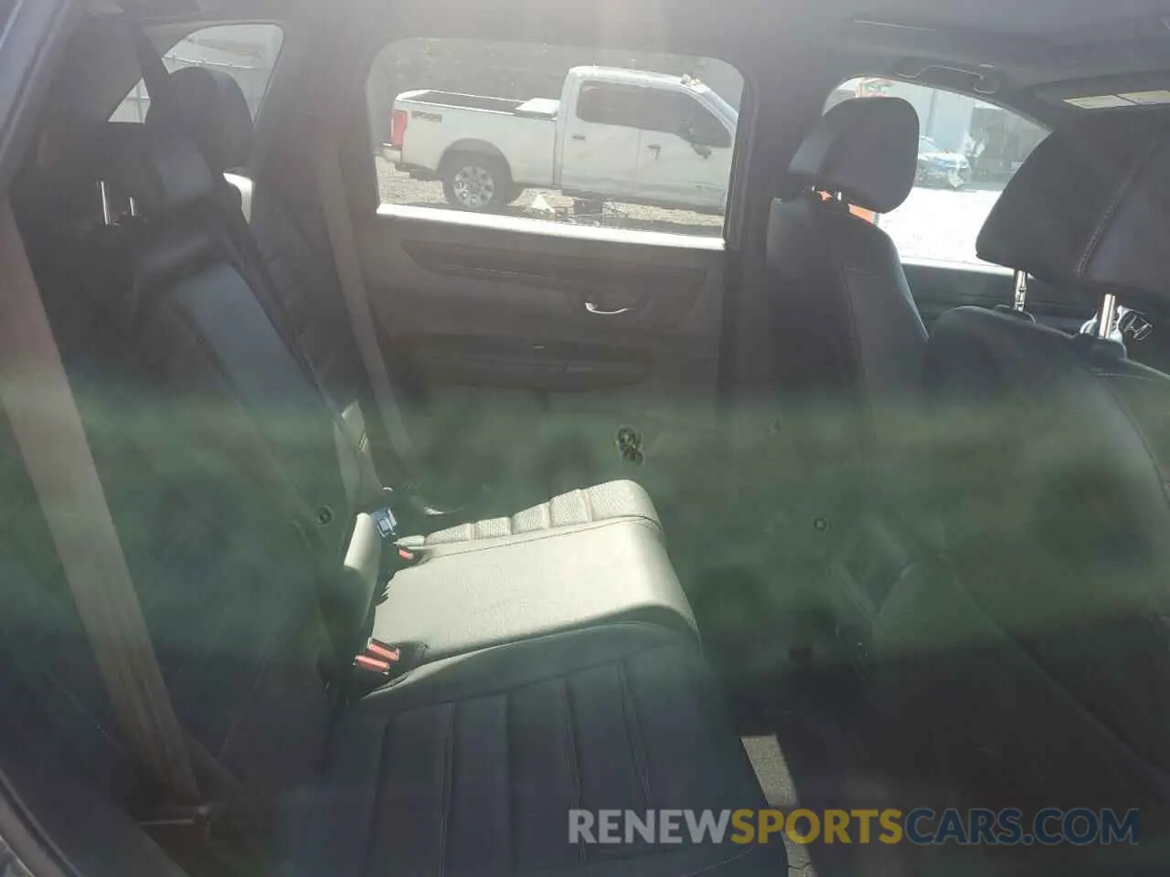 10 Photograph of a damaged car 7FARS5H8XRE020235 HONDA CRV 2024