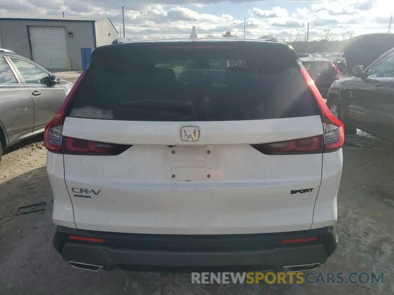 6 Photograph of a damaged car 7FARS6H55RE009249 HONDA CRV 2024