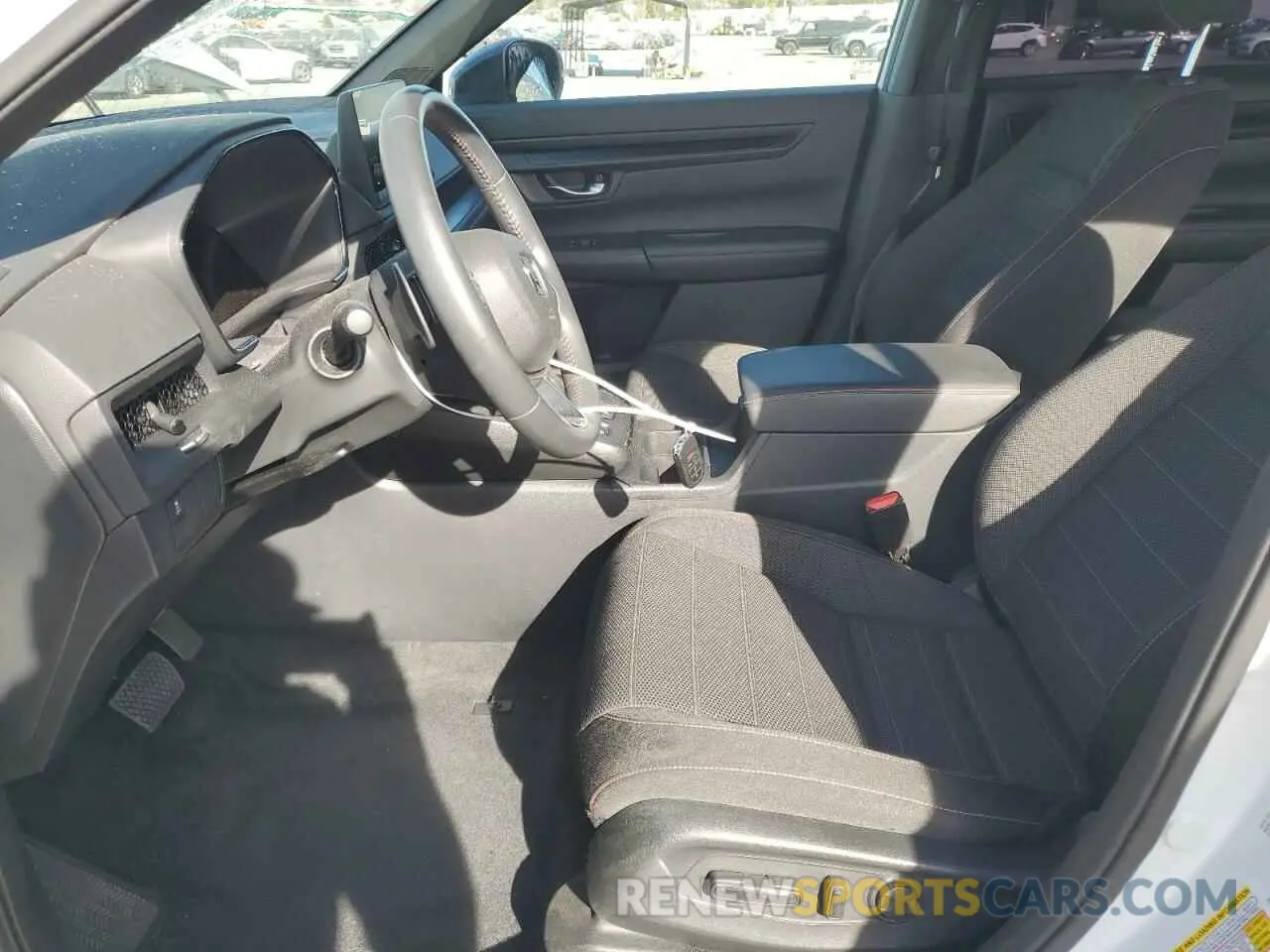 7 Photograph of a damaged car 7FARS6H58RE074418 HONDA CRV 2024