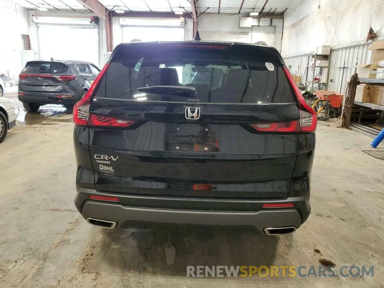 6 Photograph of a damaged car 7FARS6H80RE038149 HONDA CRV 2024