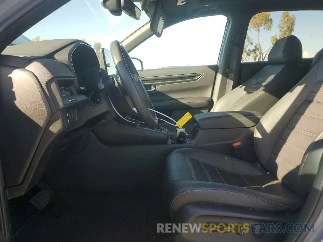7 Photograph of a damaged car 7FARS6H82RE032837 HONDA CRV 2024