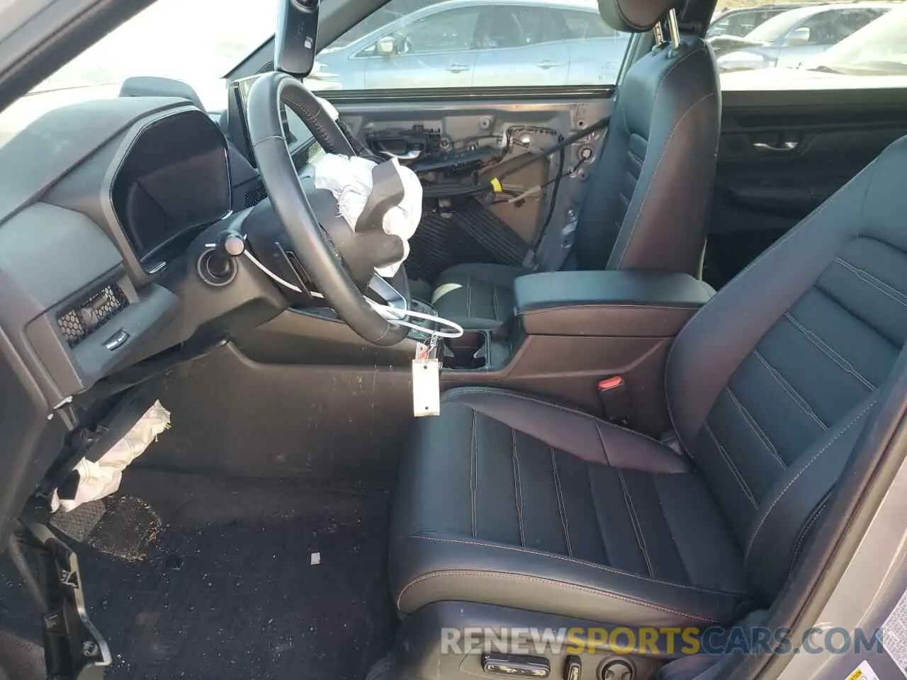 7 Photograph of a damaged car 7FARS6H82RE039450 HONDA CRV 2024
