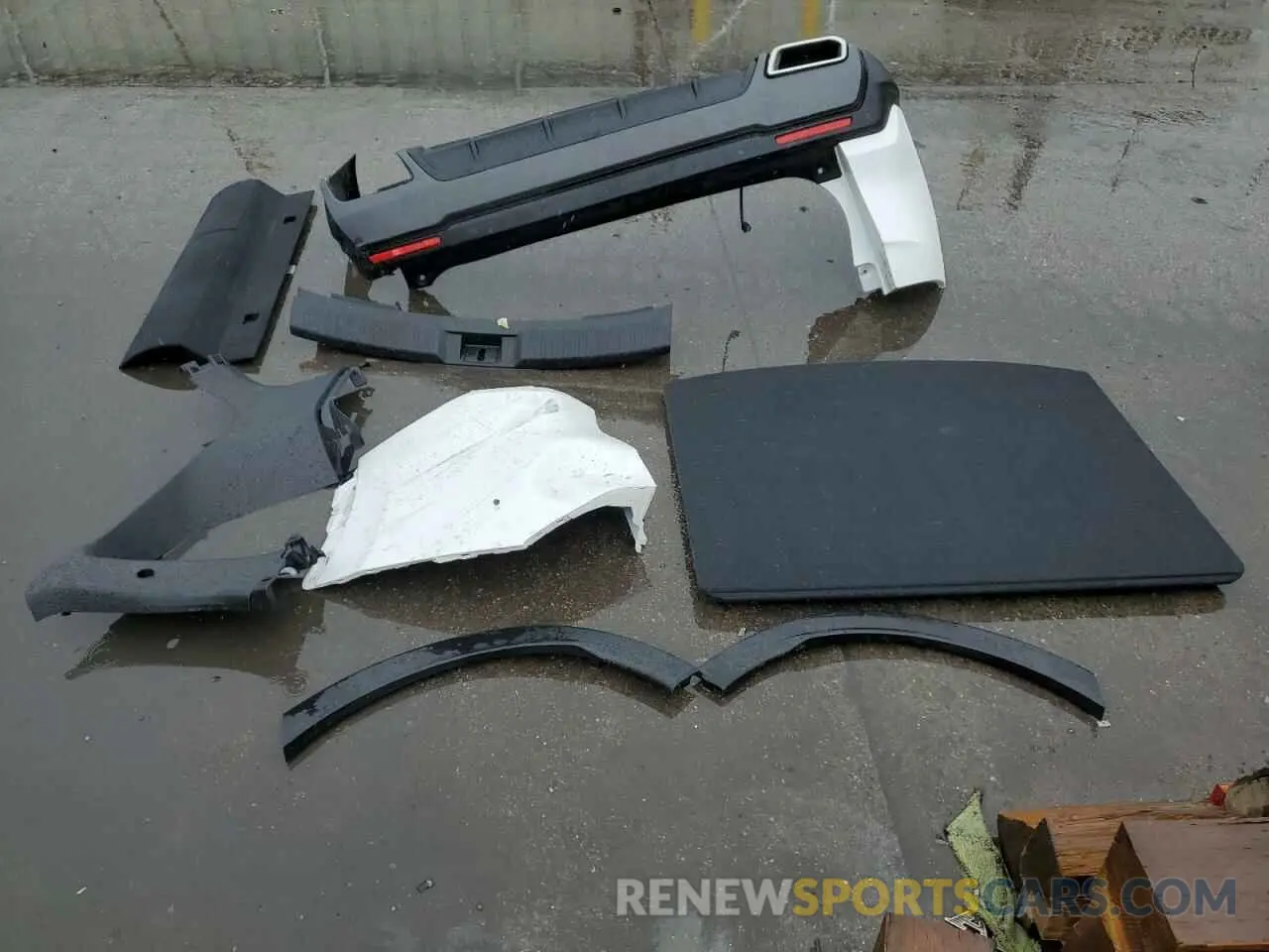 13 Photograph of a damaged car 7FARS6H86RE054839 HONDA CRV 2024
