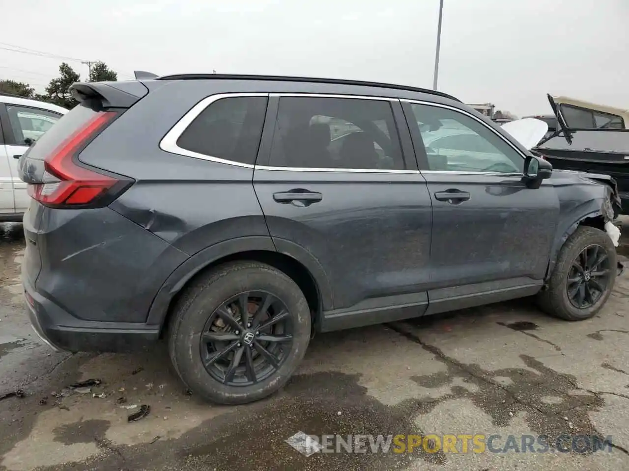 3 Photograph of a damaged car 7FARS6H87RE003883 HONDA CRV 2024