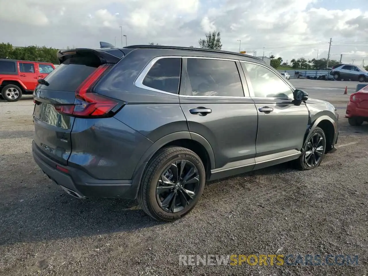 3 Photograph of a damaged car 7FARS6H91RE082265 HONDA CRV 2024