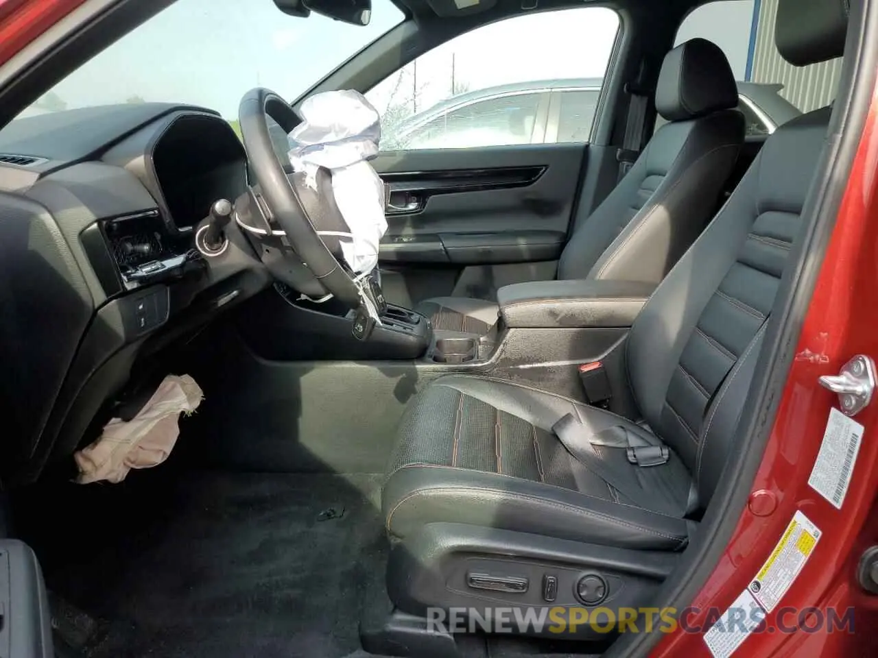 7 Photograph of a damaged car 7FARS6H93RE043922 HONDA CRV 2024