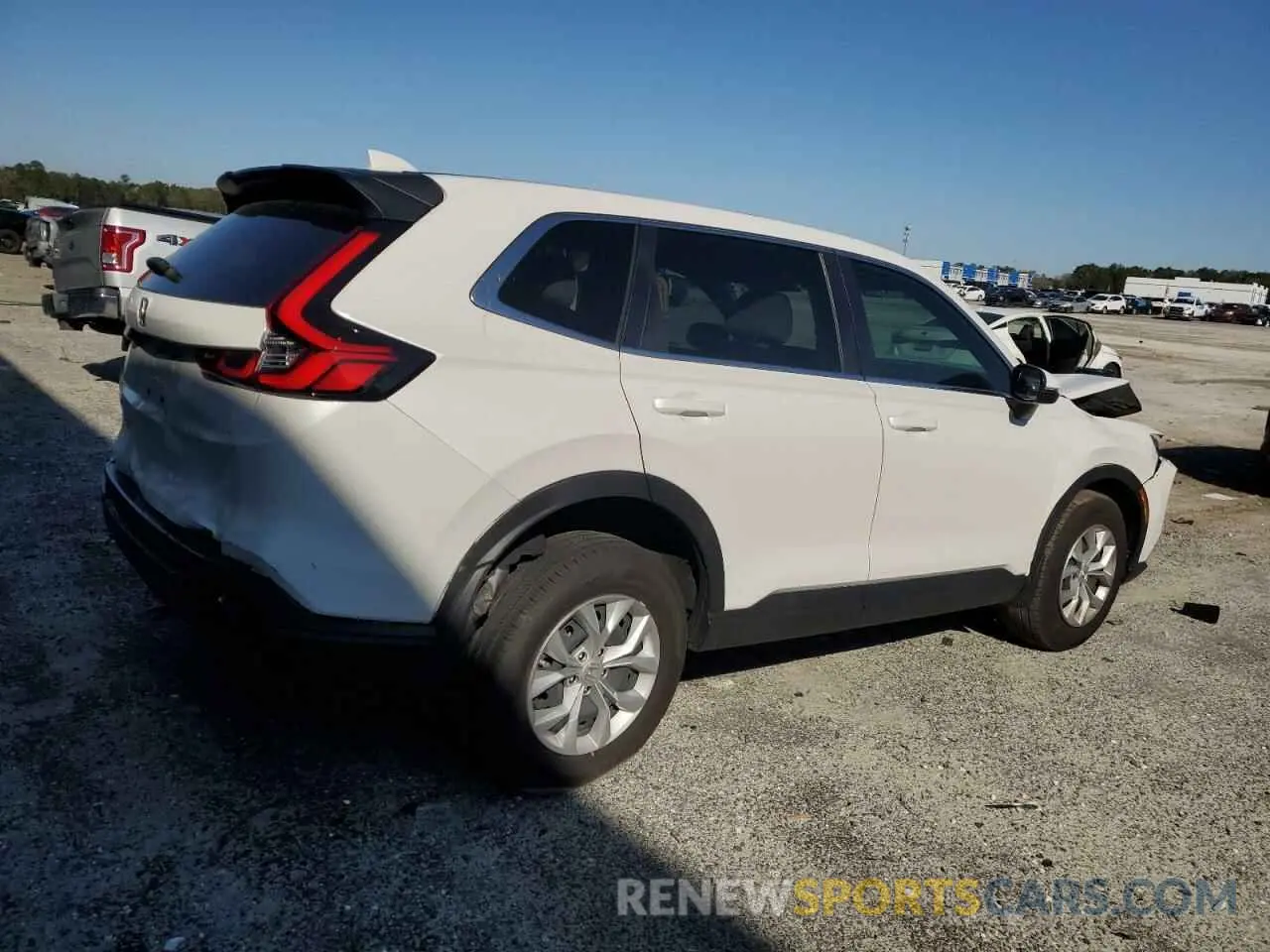3 Photograph of a damaged car 2HKRS3H28SH302568 HONDA CRV 2025