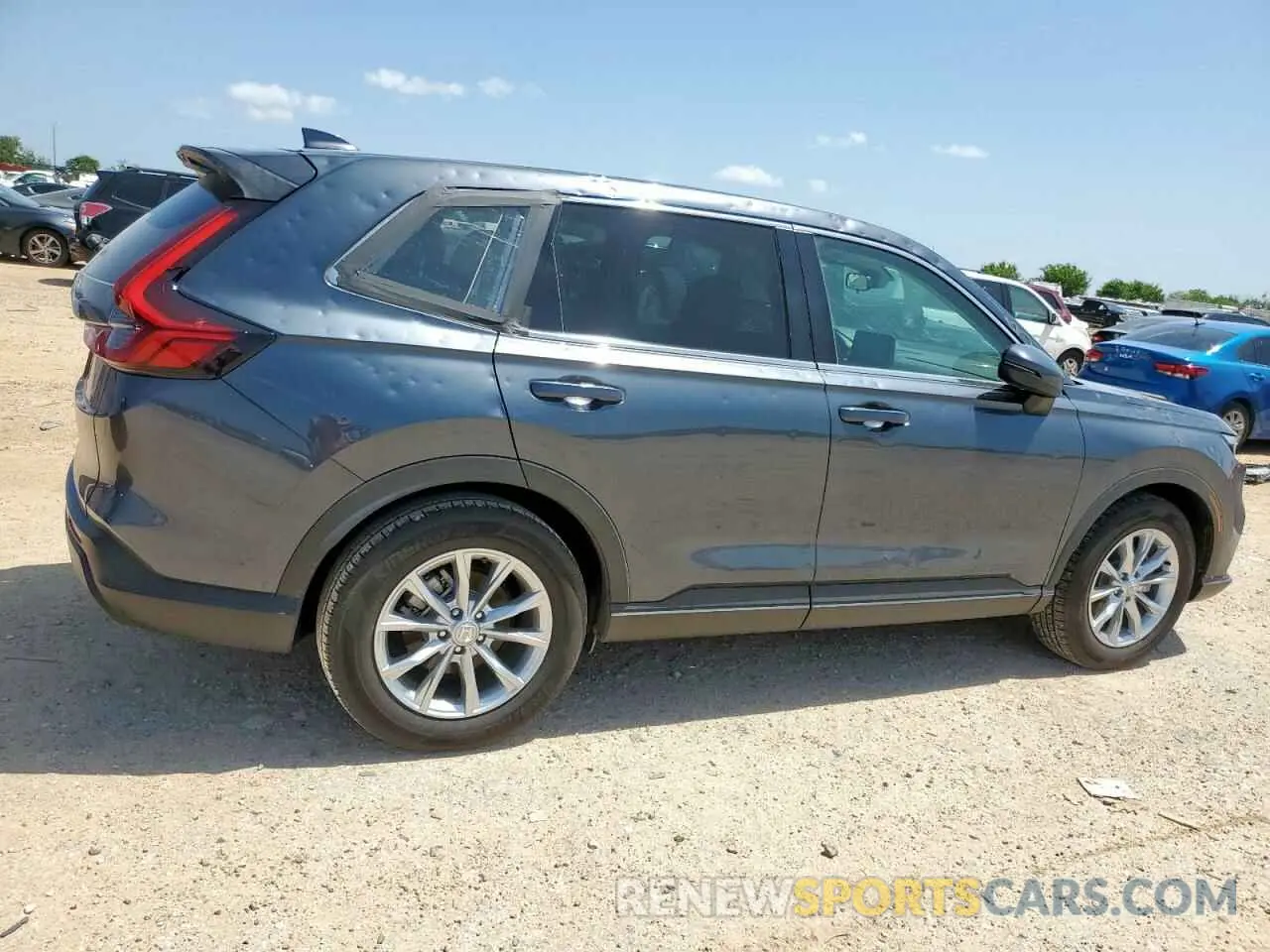 3 Photograph of a damaged car 2HKRS3H41SH321397 HONDA CRV 2025