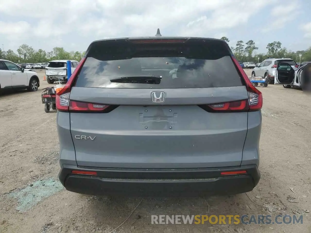 6 Photograph of a damaged car 2HKRS3H43SH316329 HONDA CRV 2025