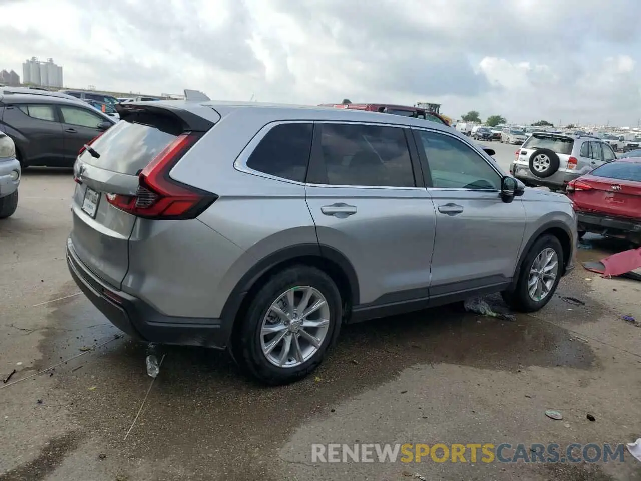 3 Photograph of a damaged car 2HKRS3H48SH329853 HONDA CRV 2025