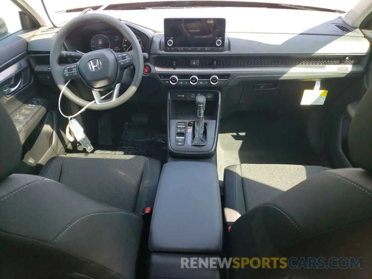 8 Photograph of a damaged car 2HKRS3H4XSH313928 HONDA CRV 2025