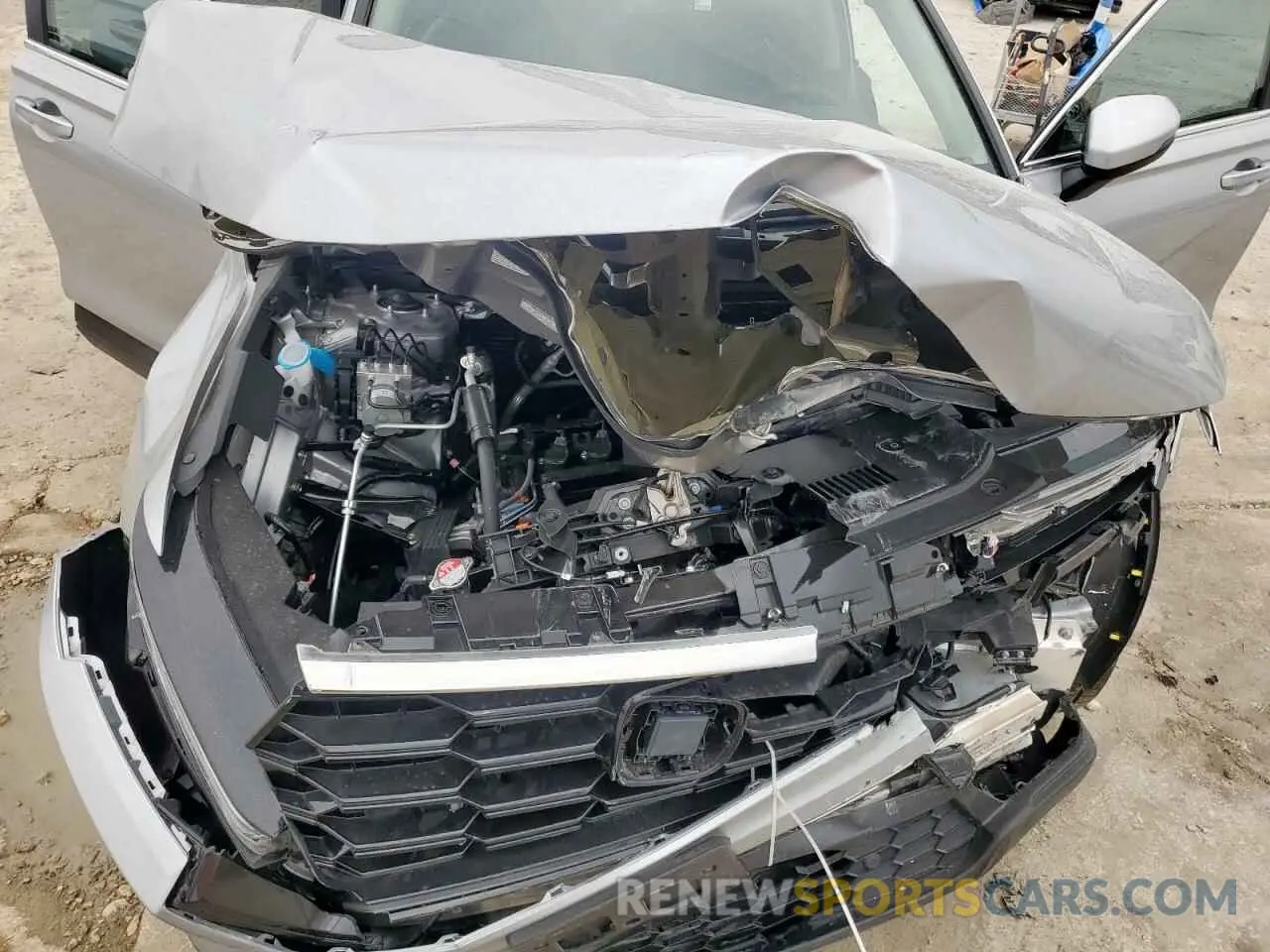 12 Photograph of a damaged car 2HKRS3H71SH336329 HONDA CRV 2025