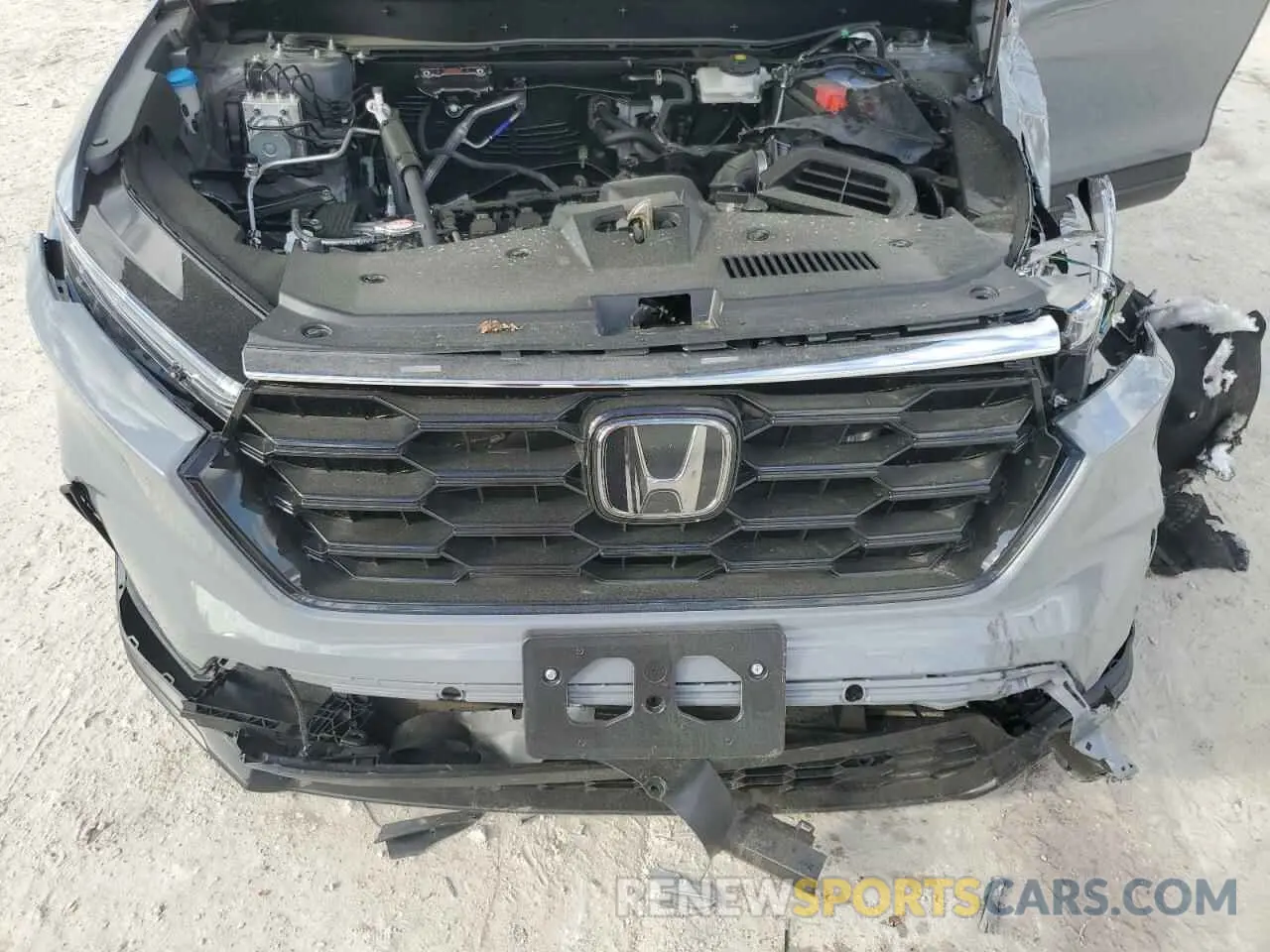 12 Photograph of a damaged car 2HKRS3H77SH320555 HONDA CRV 2025