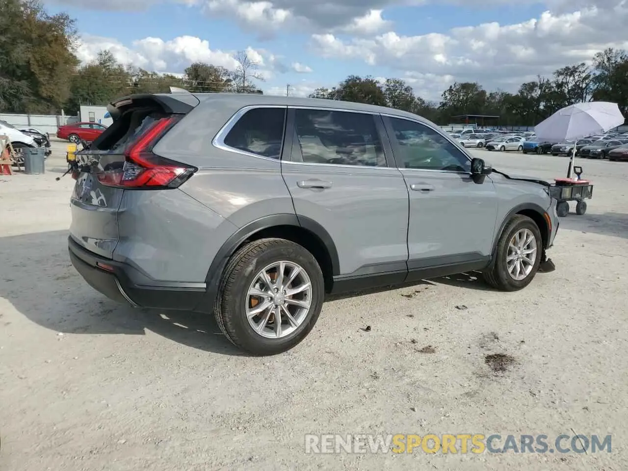 3 Photograph of a damaged car 2HKRS3H77SH320555 HONDA CRV 2025