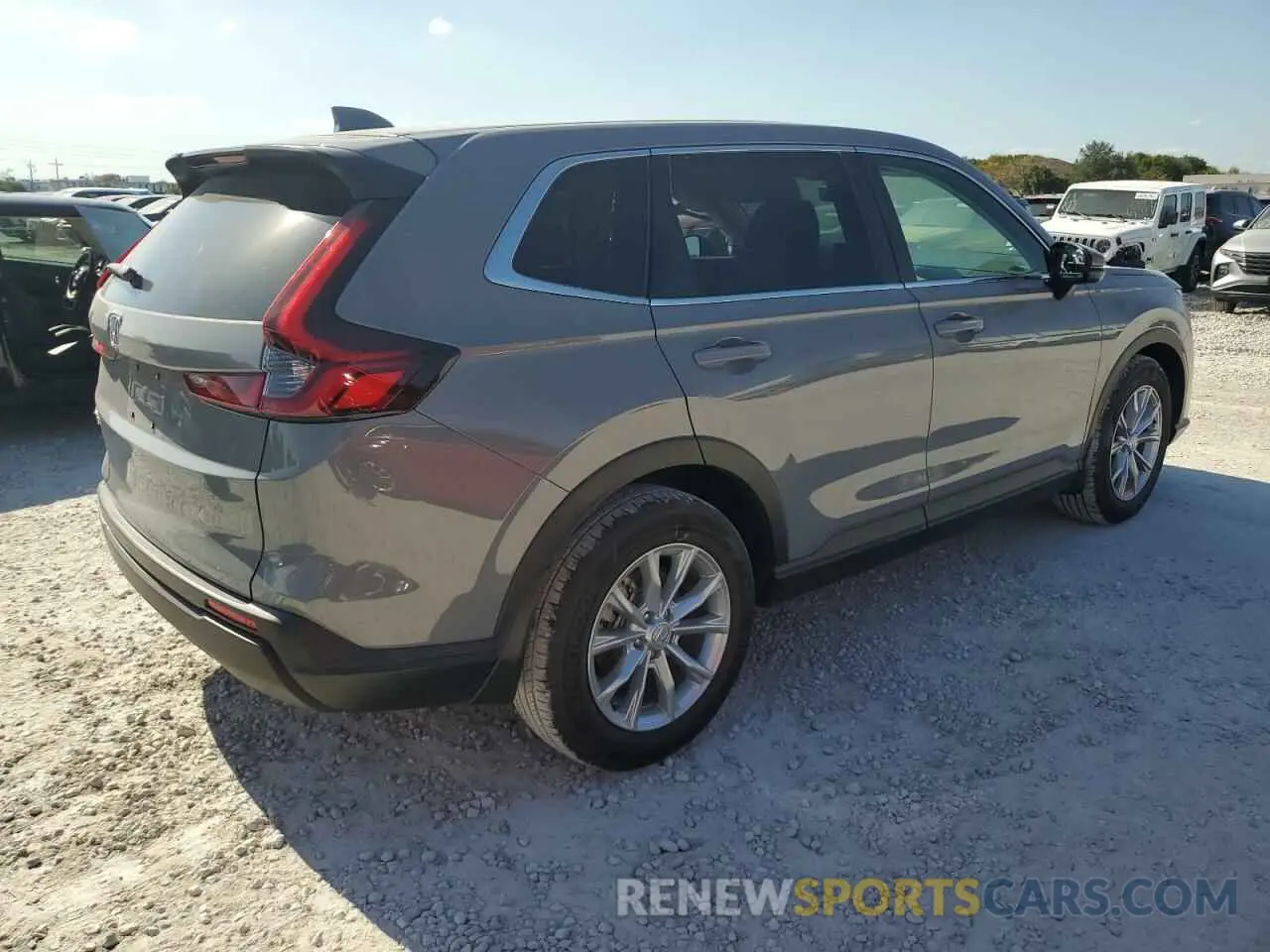 3 Photograph of a damaged car 2HKRS3H78SH314957 HONDA CRV 2025