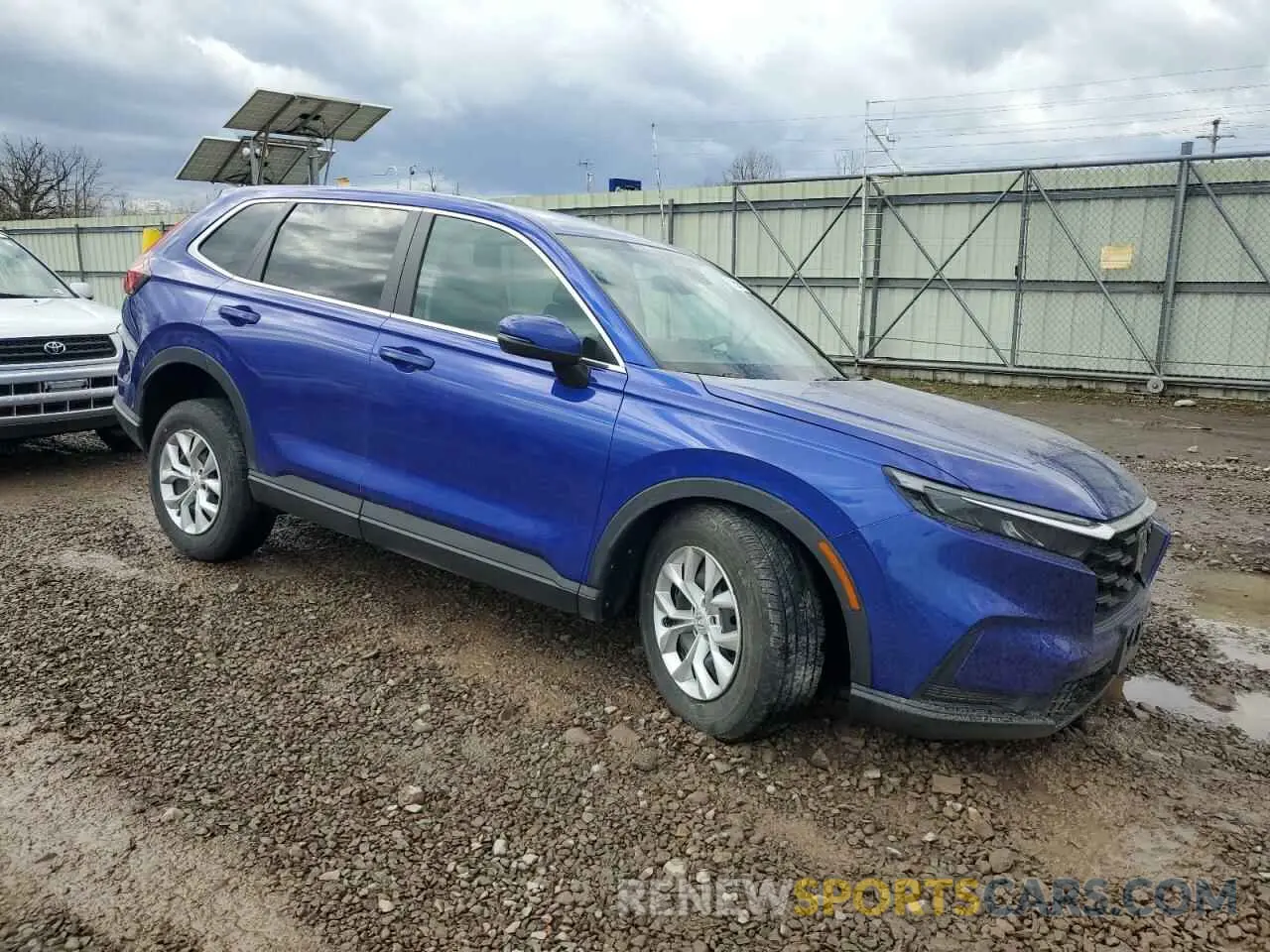 4 Photograph of a damaged car 2HKRS4H2XSH435404 HONDA CRV 2025