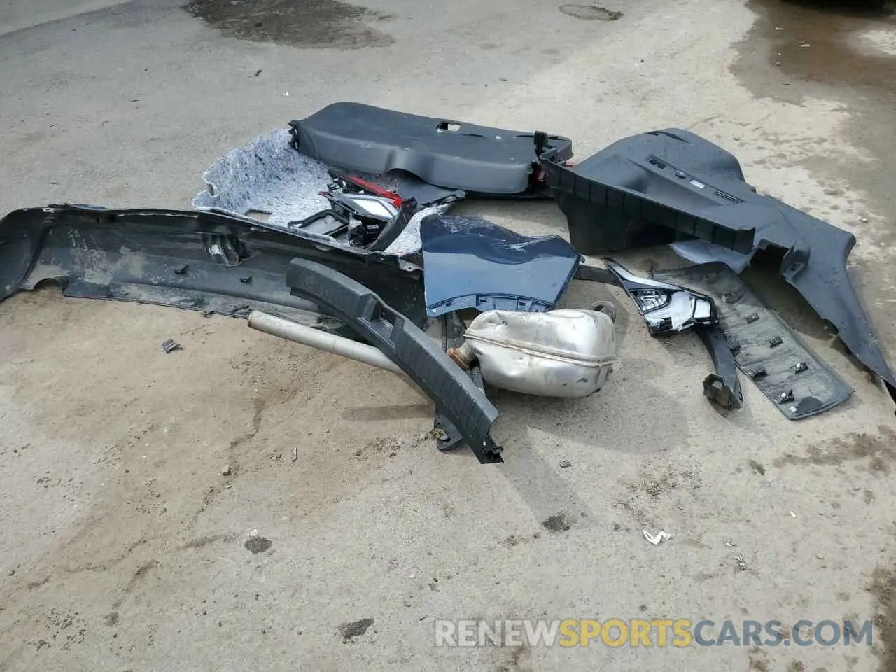 13 Photograph of a damaged car 2HKRS4H44SH403646 HONDA CRV 2025