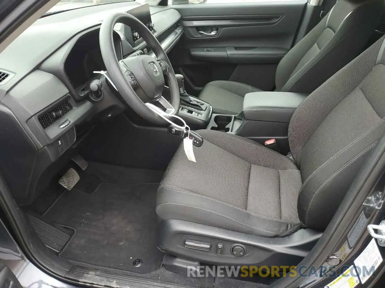 7 Photograph of a damaged car 2HKRS4H46SH413045 HONDA CRV 2025