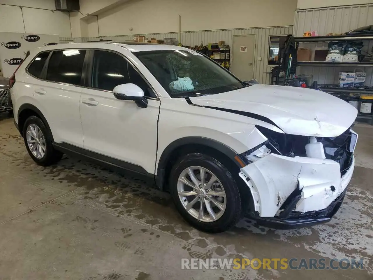 4 Photograph of a damaged car 2HKRS4H47SH439556 HONDA CRV 2025