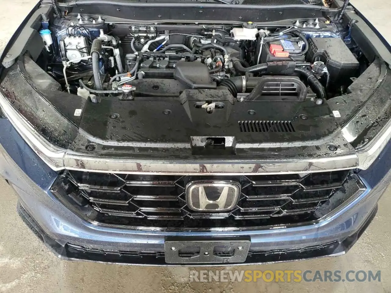 12 Photograph of a damaged car 2HKRS4H70SH410703 HONDA CRV 2025