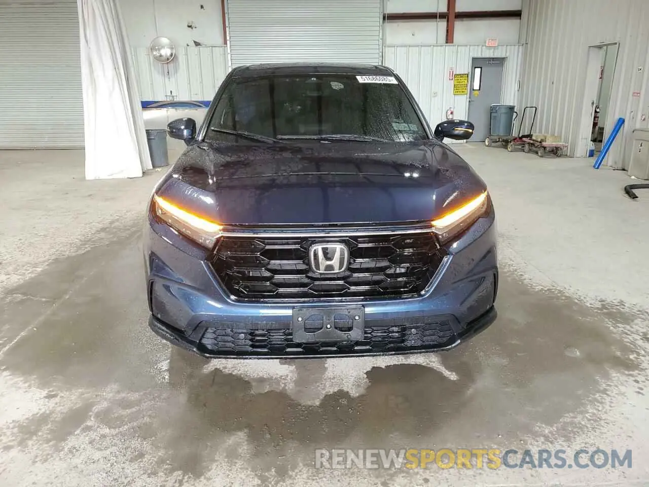 5 Photograph of a damaged car 2HKRS4H70SH410703 HONDA CRV 2025
