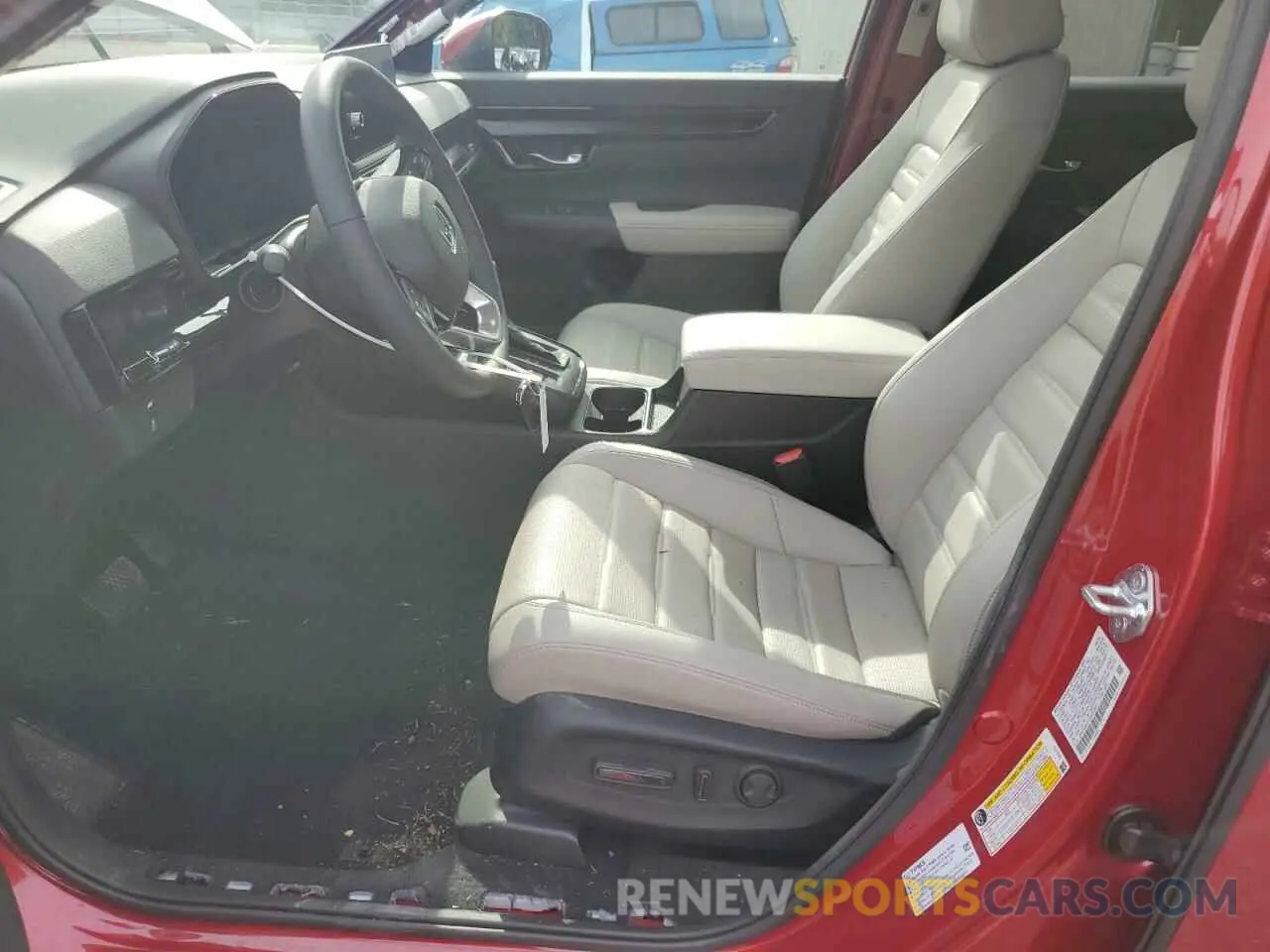 7 Photograph of a damaged car 2HKRS4H73SH417807 HONDA CRV 2025