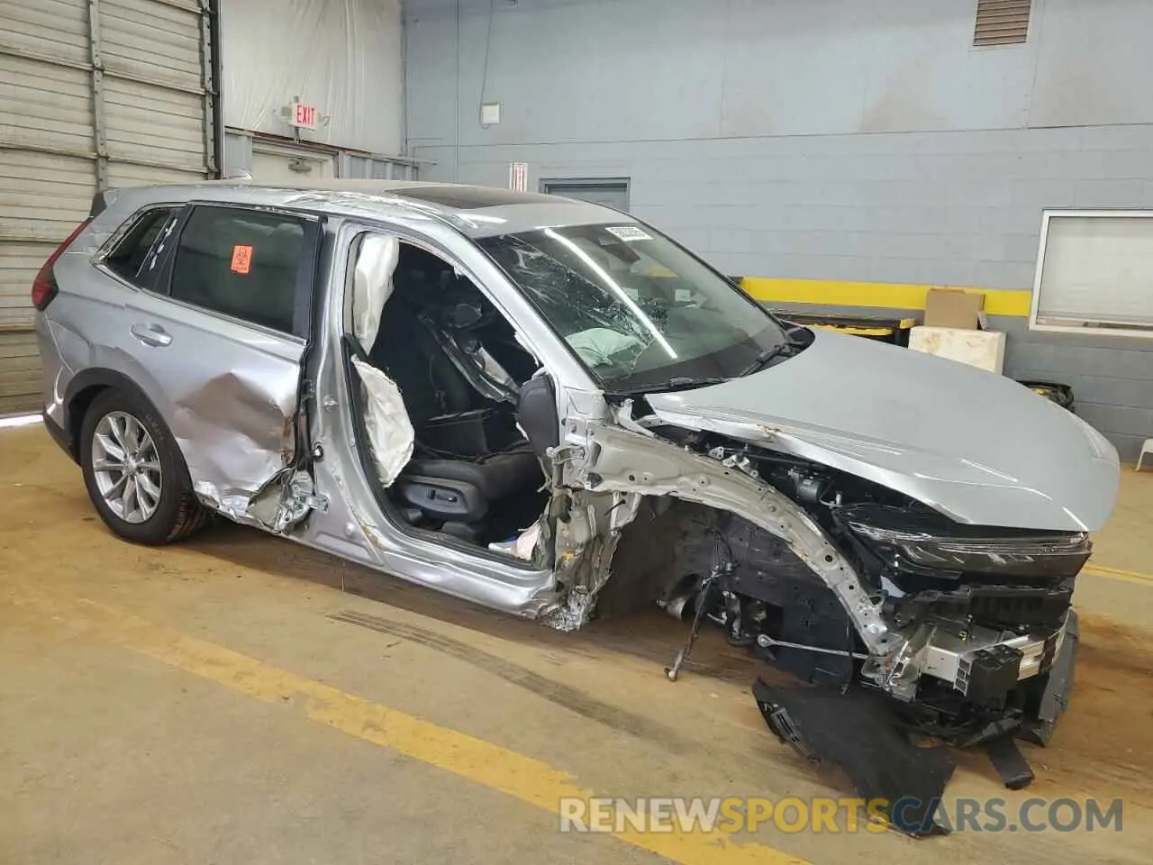 4 Photograph of a damaged car 2HKRS4H76SH451854 HONDA CRV 2025