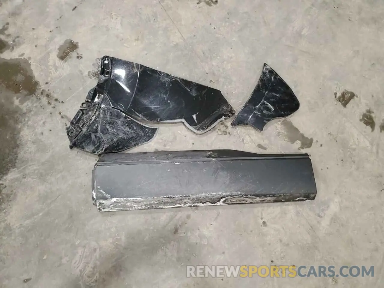 13 Photograph of a damaged car 2HKRS4H78SH409184 HONDA CRV 2025
