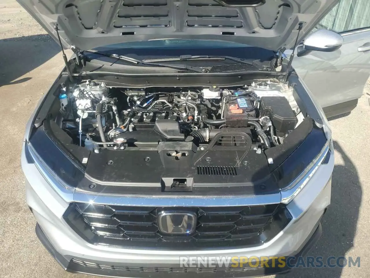 12 Photograph of a damaged car 2HKRS4H78SH415194 HONDA CRV 2025