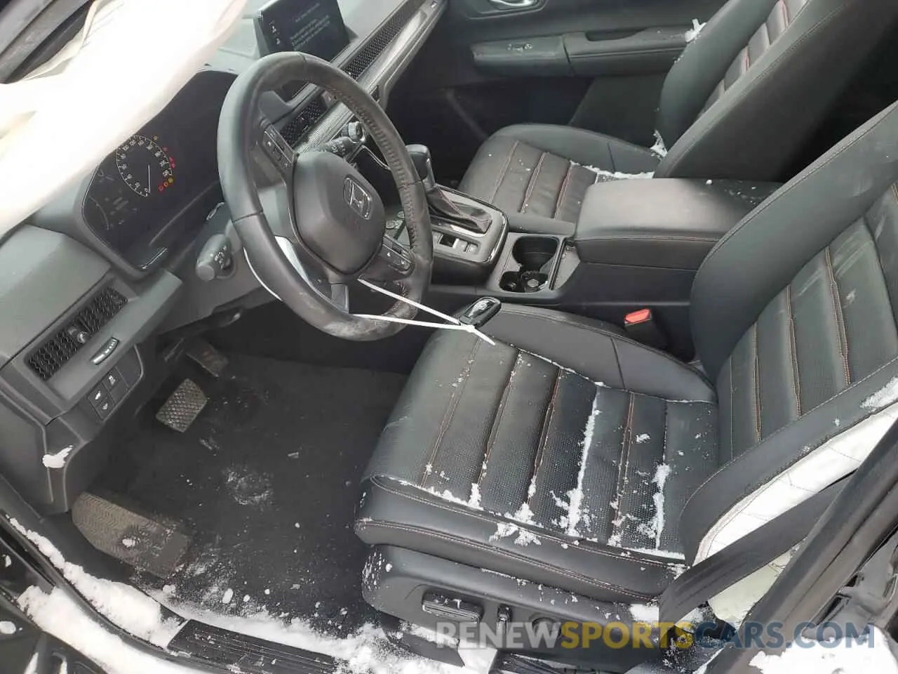 7 Photograph of a damaged car 2HKRS6H79SH208843 HONDA CRV 2025