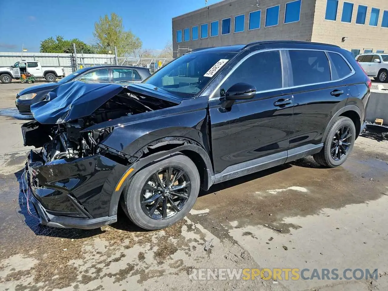 1 Photograph of a damaged car 2HKRS6H84SH813409 HONDA CRV 2025