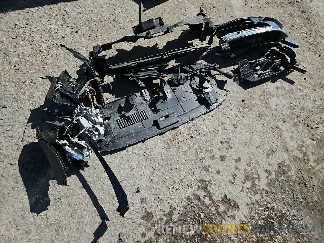13 Photograph of a damaged car 2HKRS6H84SH813409 HONDA CRV 2025