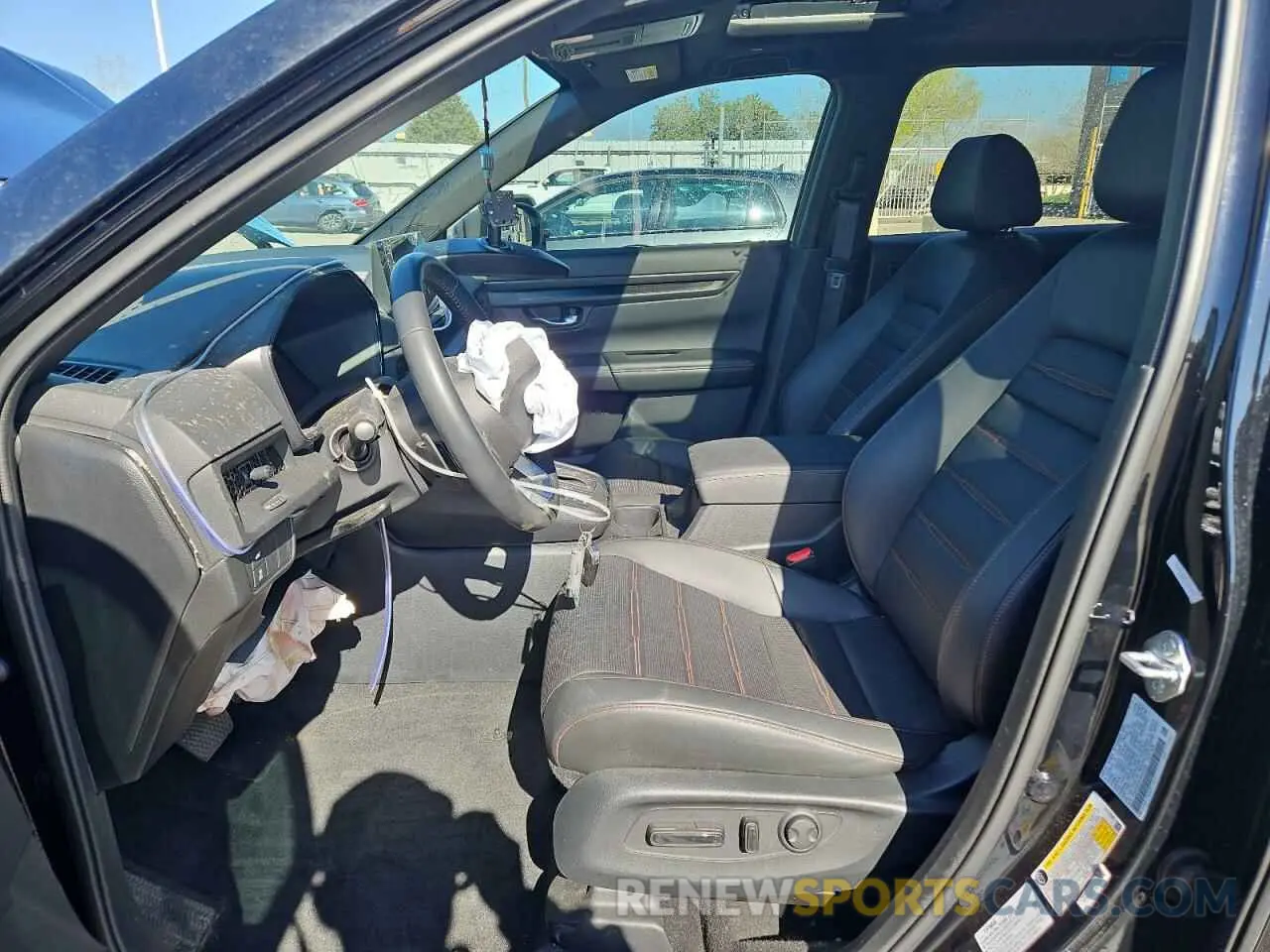 7 Photograph of a damaged car 2HKRS6H84SH813409 HONDA CRV 2025