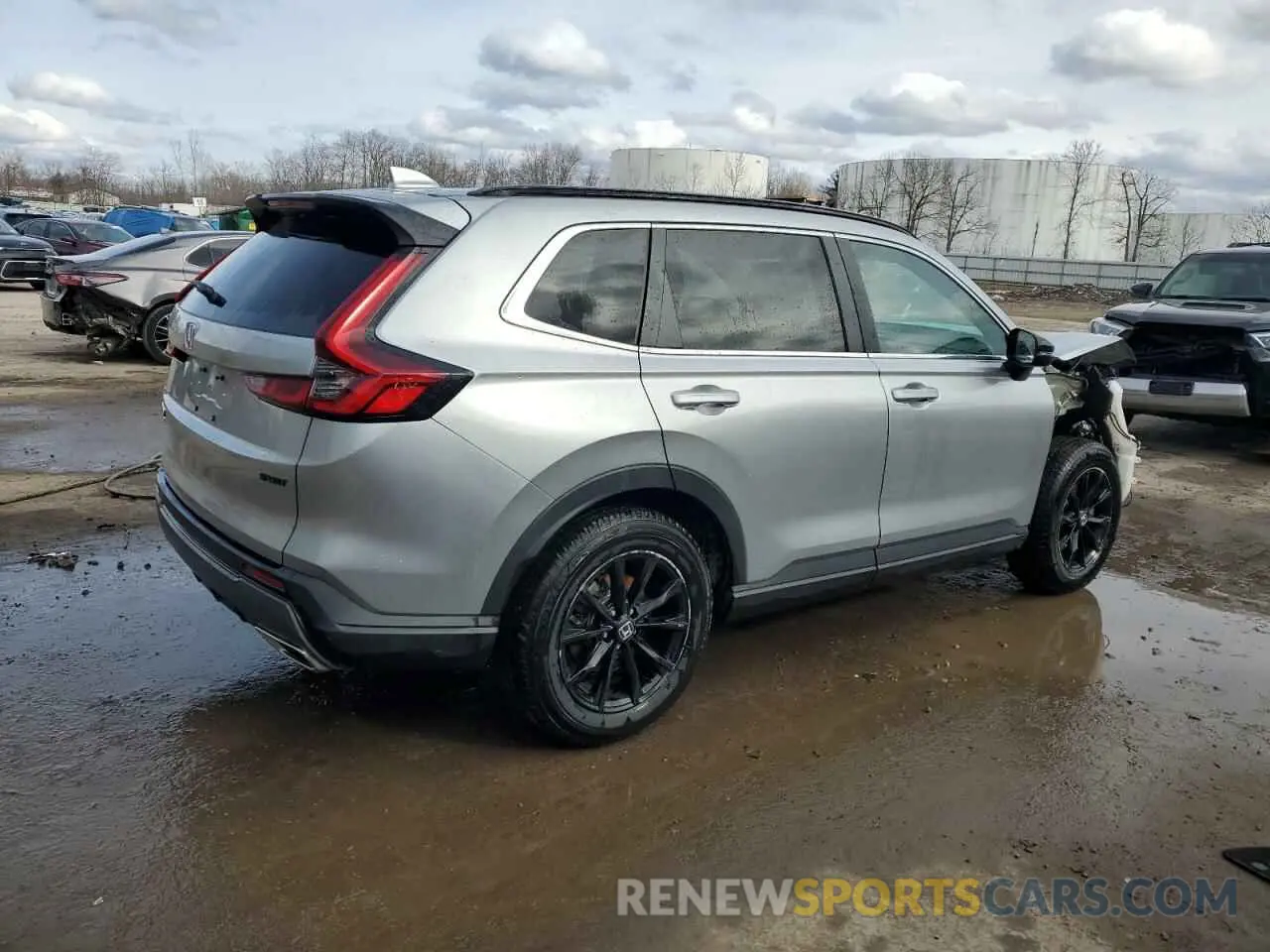 3 Photograph of a damaged car 2HKRS6H85SH808672 HONDA CRV 2025