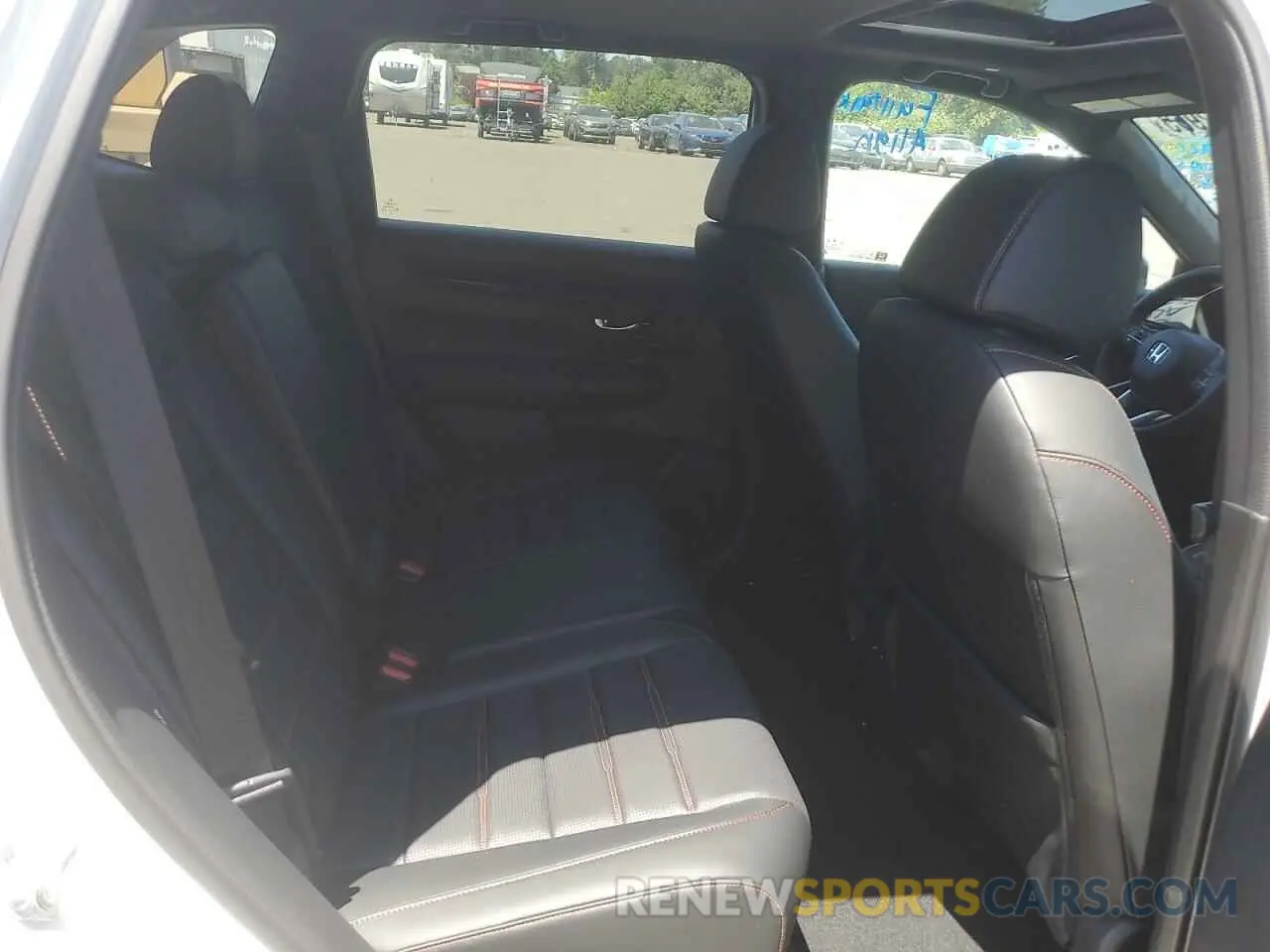 10 Photograph of a damaged car 2HKRS6H87SH813856 HONDA CRV 2025