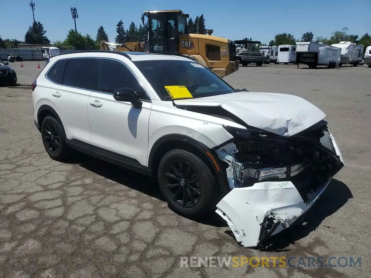 4 Photograph of a damaged car 2HKRS6H87SH813856 HONDA CRV 2025