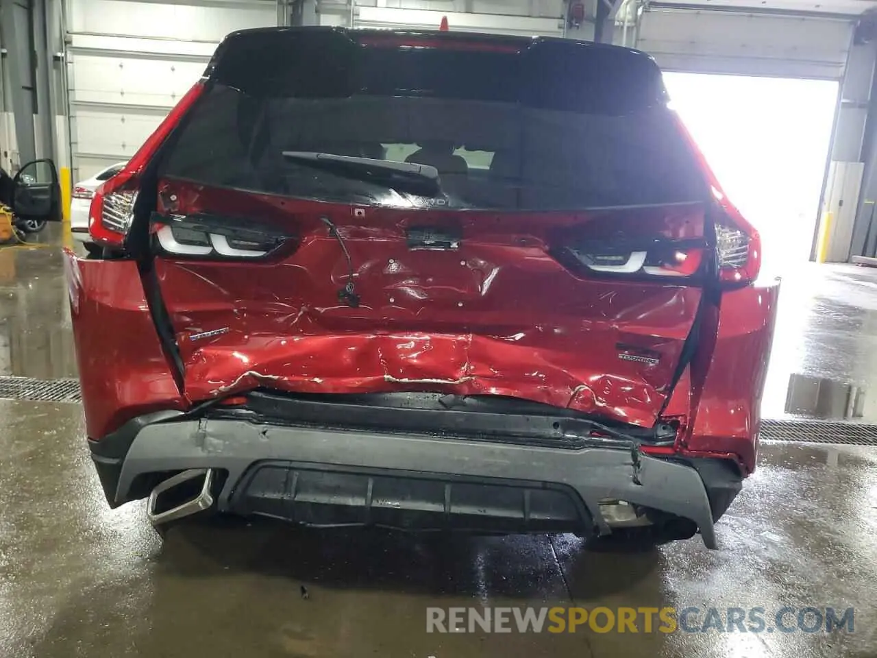 6 Photograph of a damaged car 2HKRS6H90SH820446 HONDA CRV 2025