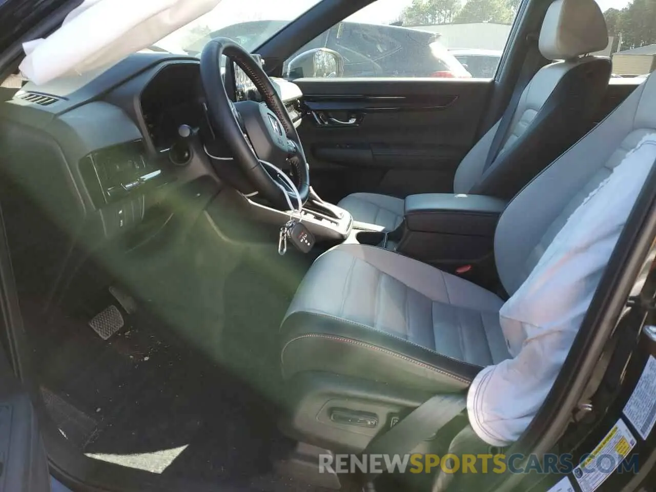 7 Photograph of a damaged car 2HKRS6H92SH809884 HONDA CRV 2025