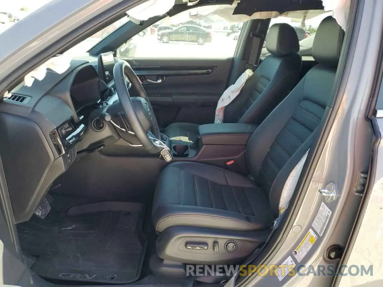 7 Photograph of a damaged car 2HKRS6H99SH801782 HONDA CRV 2025