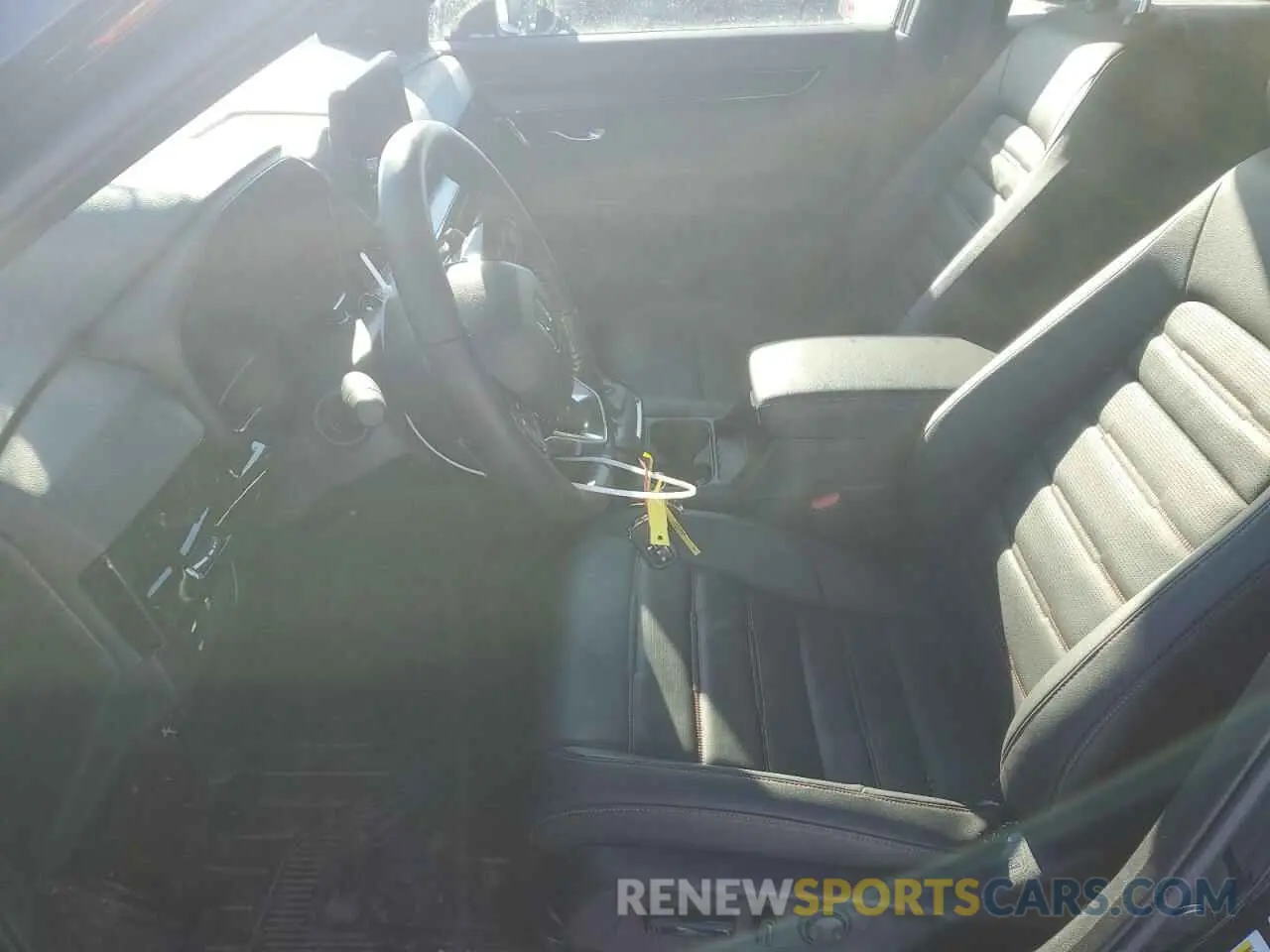 7 Photograph of a damaged car 2HKRS6H9XSH216659 HONDA CRV 2025