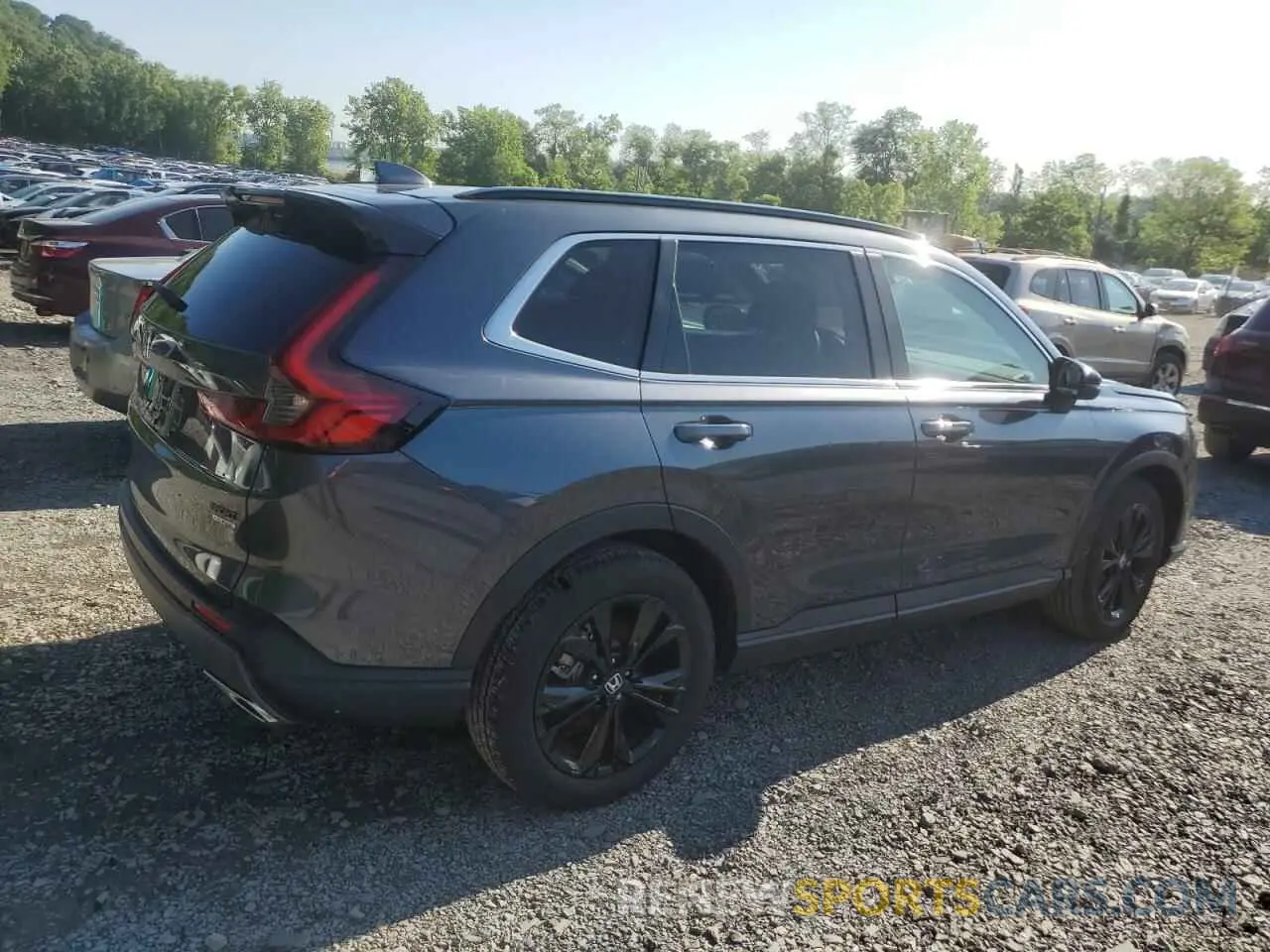 3 Photograph of a damaged car 2HKRS6H9XSH807901 HONDA CRV 2025