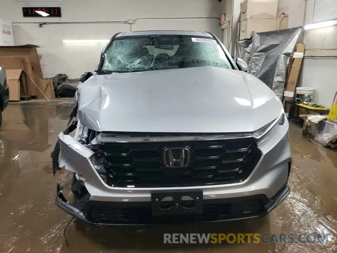 5 Photograph of a damaged car 5J6RS4H40SL009549 HONDA CRV 2025