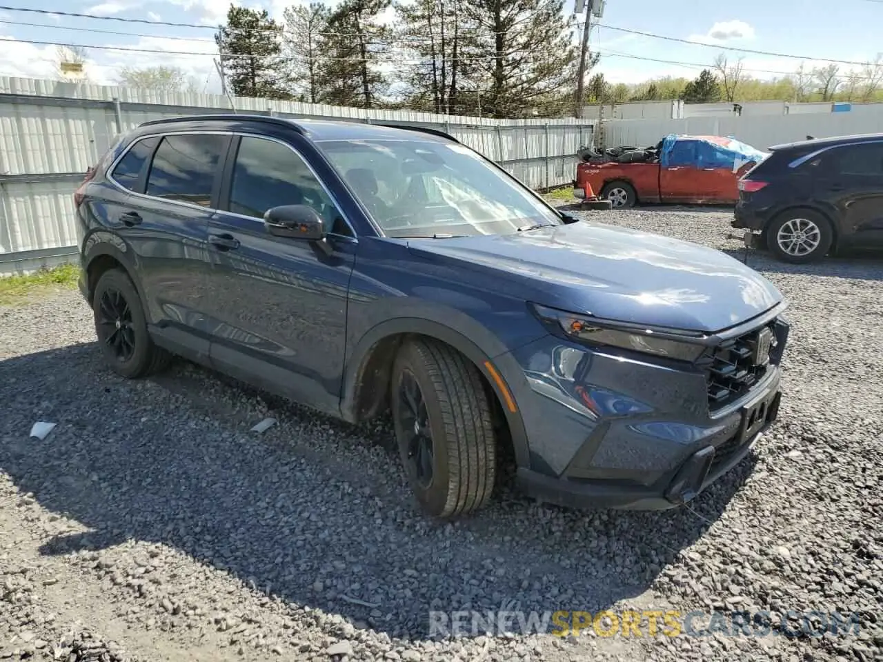 4 Photograph of a damaged car 5J6RS6H54SL028352 HONDA CRV 2025