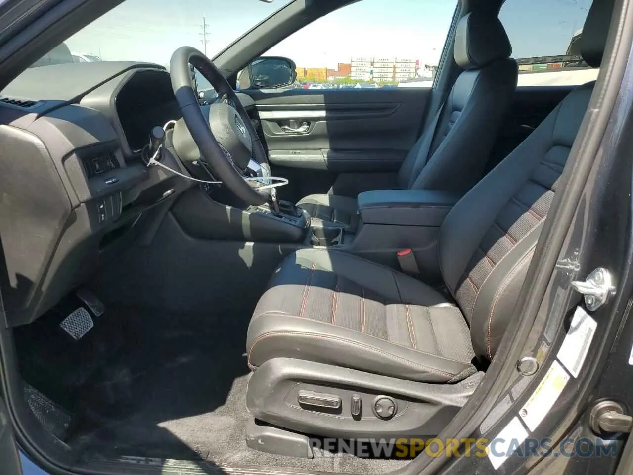 7 Photograph of a damaged car 5J6RS6H81SL014354 HONDA CRV 2025