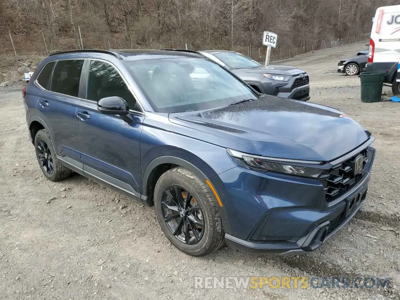4 Photograph of a damaged car 5J6RS6H8XSL017771 HONDA CRV 2025