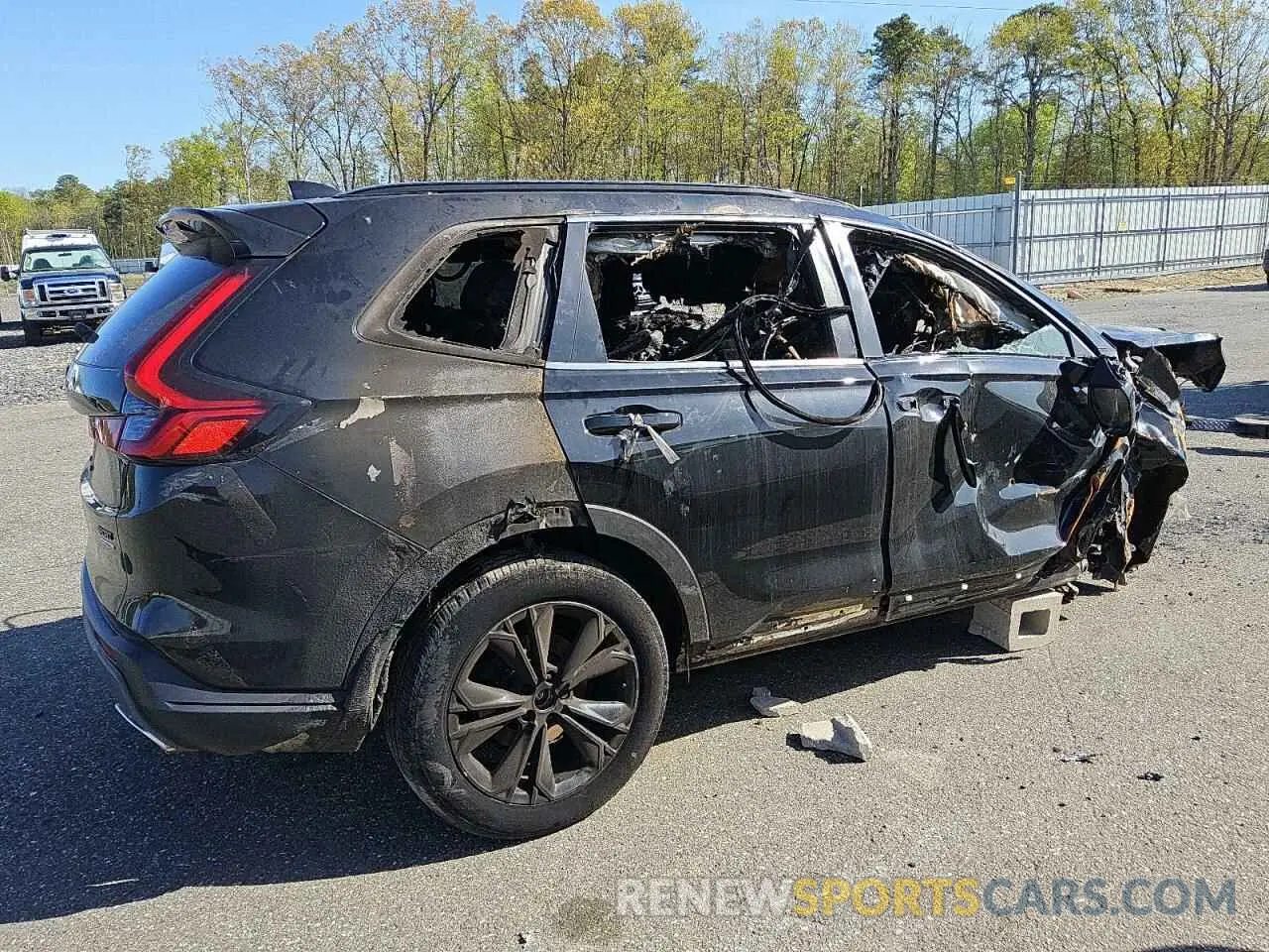 3 Photograph of a damaged car 5J6RS6H97SL006414 HONDA CRV 2025