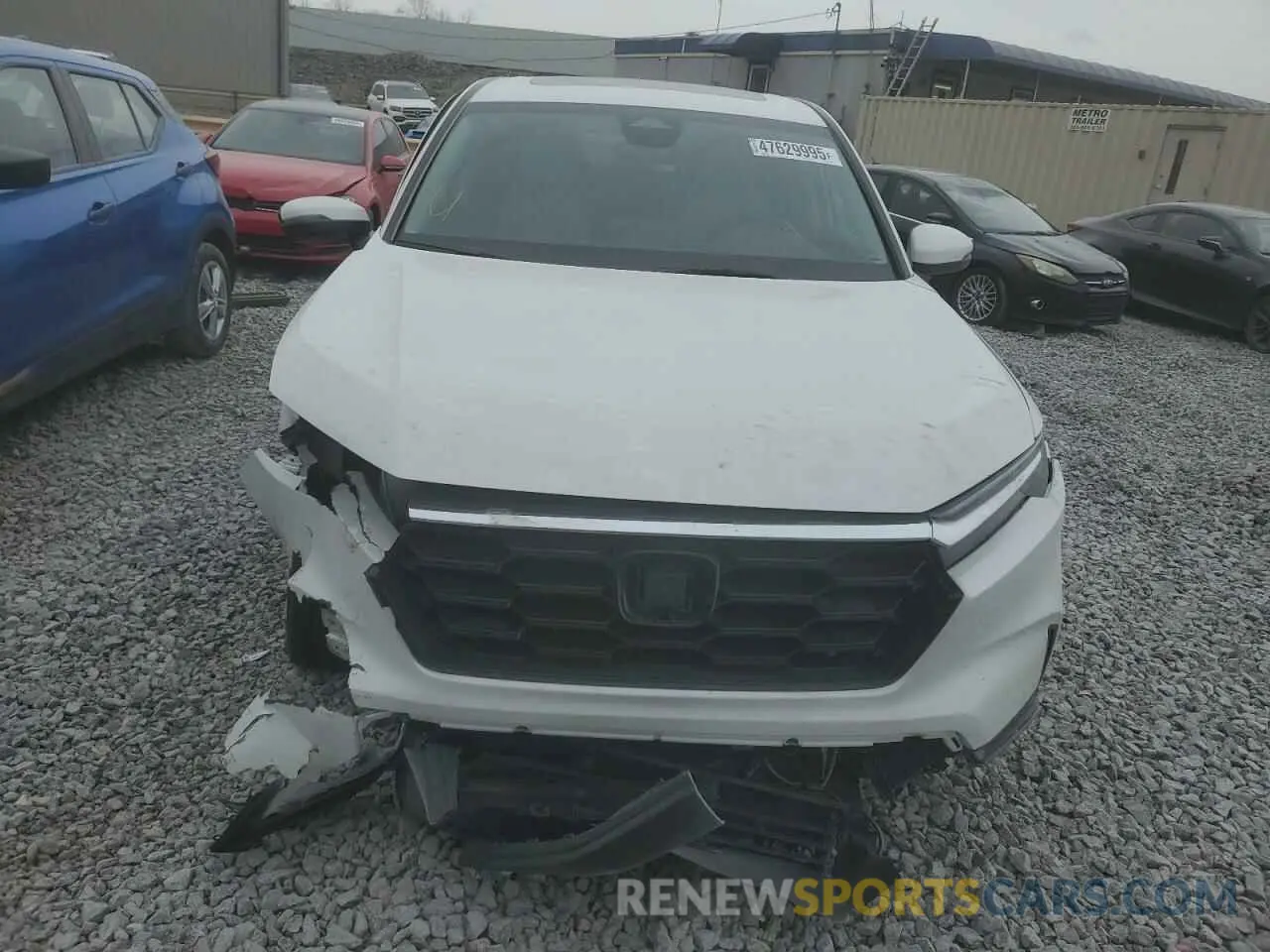 5 Photograph of a damaged car 7FARS3H46SE002273 HONDA CRV 2025