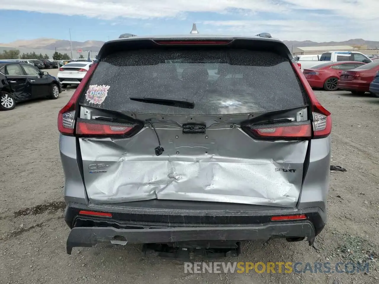 6 Photograph of a damaged car 7FARS5H5XSE007643 HONDA CRV 2025