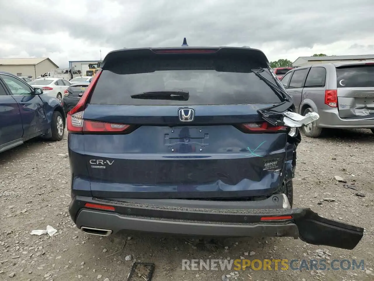 6 Photograph of a damaged car 7FARS5H80SE008701 HONDA CRV 2025